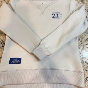 Walt Disney World Resorts 2018
Embroidered Fleece